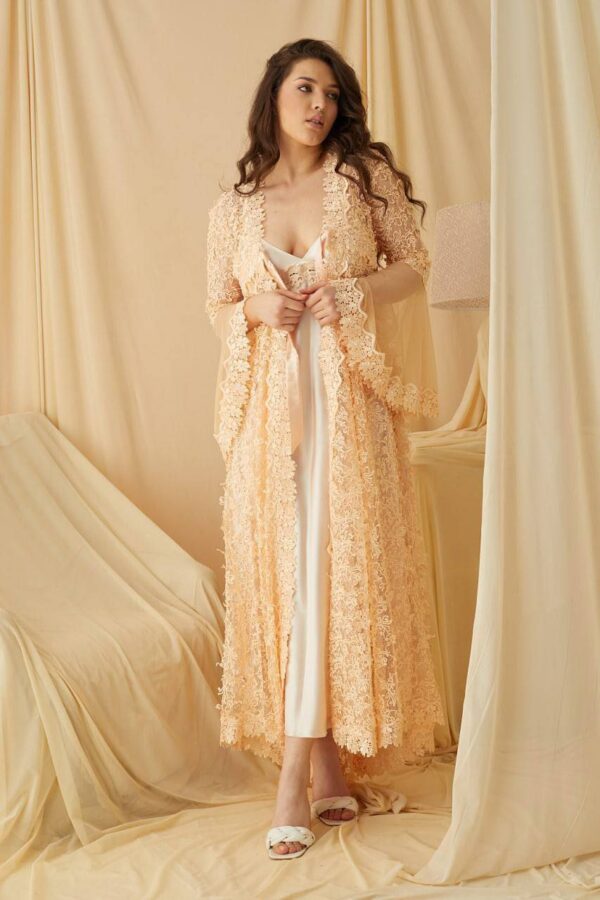 Lingerie - Image 2
